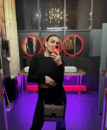 Опыт и страсть, которыми я обладаю, подарят вам нежные прикосновения и удовольствие, о котором вы даже не могли мечтать. Мне вы можете доверить свои самые сокровенные фантазии, я всегда готова их осуществить. Я знаю, как дарить настоящую радость и сексуальные ощущения. В Москве я живу и работаю с большим энтузиазмом и увлечением. Мои услуги могут украсить ваш вечер, делая его запоминающимся на долгое время. Доверьтесь мне и я сделаю все, чтобы вы остались довольны! Отзывы моих клиентов говорят сами за себя, разбудим эмоции! 🌟🥂💋❤️🌹 Лейла